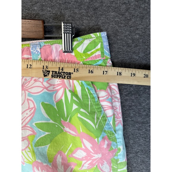 Lilly Pulitzer Capri Shorts Women's Size 12 Tropical Floral Print Cotton Pockets - Picture 5 of 11
